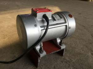 平板振動(dòng)器機(jī)殼帶電漏電的原因及解決方法！